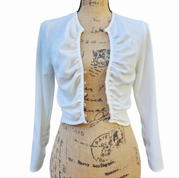 NWT Zara Y2K White Button-down Ruched Keyhole Blouse, Size XS - Picture 6 of 7